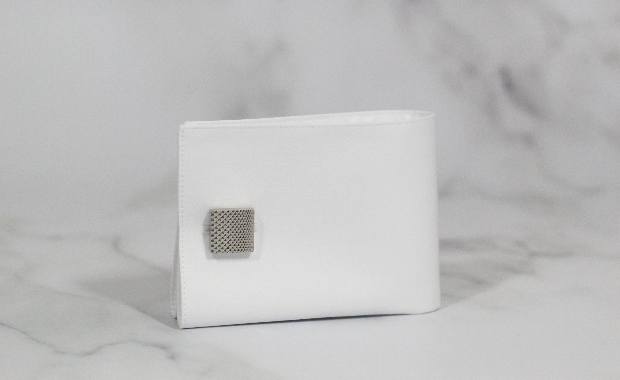 The History of the French Cuff and Cufflinks